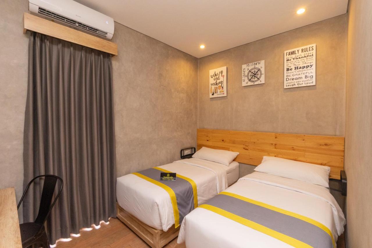 Hotel Summerville Majalengka Exterior photo
